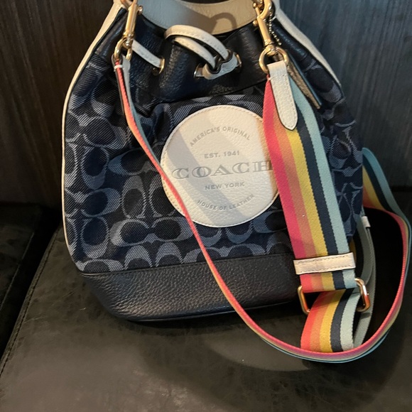 Dempsey Drawstring Bucket bag in signature denim. Like new used only once. - Picture 2 of 8